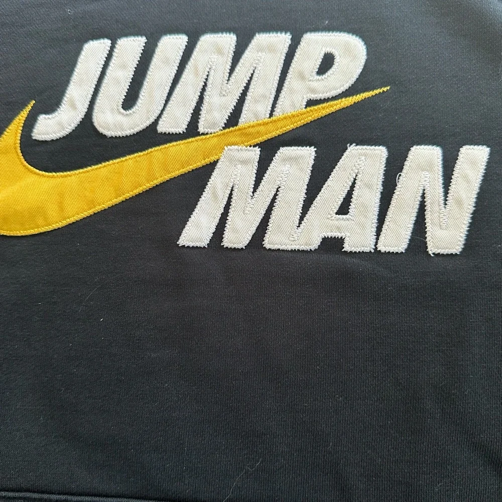 Nike Jordan Jump Man Black Sweatshirt. Men’s Large.